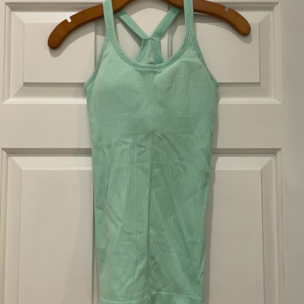 Ebb to street tank, light green